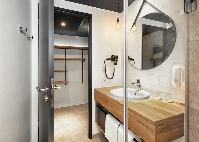 H2 Olympiapark Hotel 3*