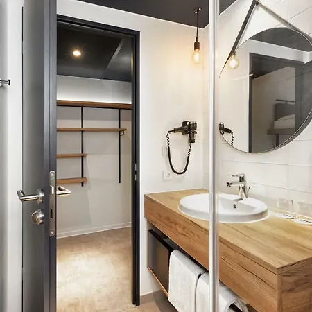 H2 Olympiapark Hotell 3*