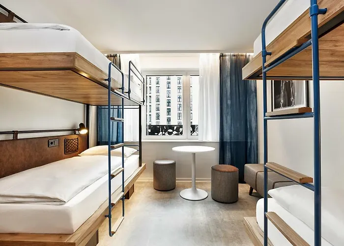 Hotel H2 Olympiapark 3*